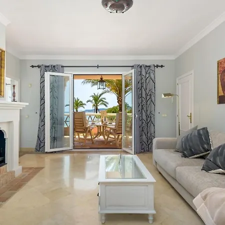 Seafront Penthouse, Casares * Bahia de Casares