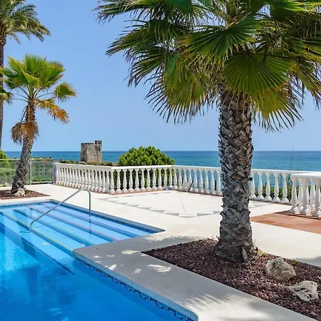 Apartment Seafront Penthouse, Casares